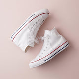 Converse blanches avec lacets en dentelle